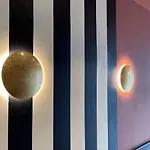 Hotel Le Seize, Centre