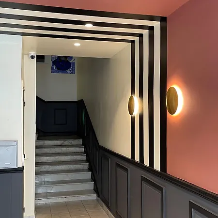 Le Seize, Centre Hotel 3*