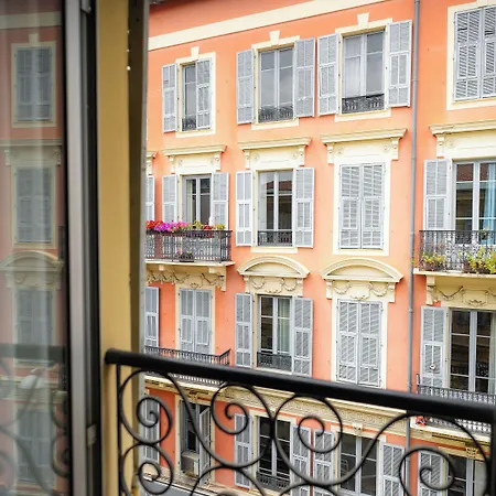 Le Seize, Centre Hotel Nicea
