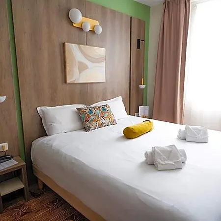 Le Seize, Centre Hotel 3*