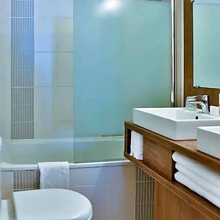 Le Seize, Centre Hotel 3*