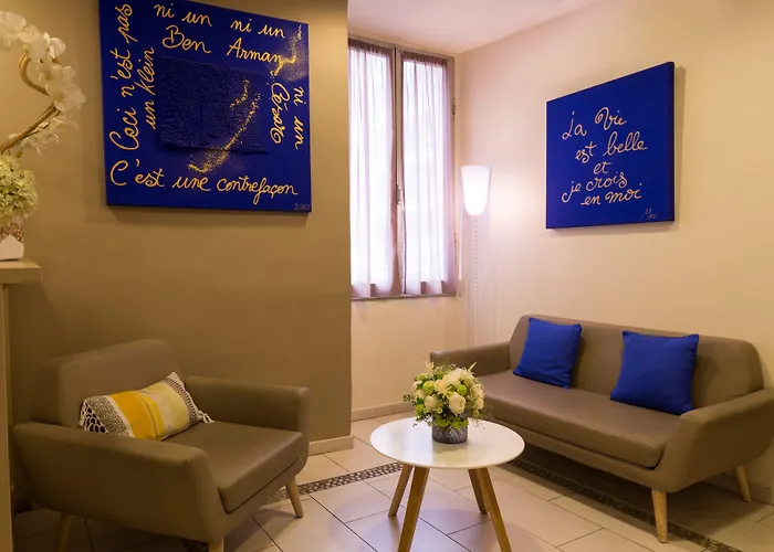 Le Seize, Centre מלון 3*