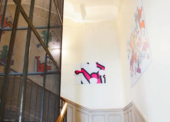 Le Seize, Centre מלון 3*