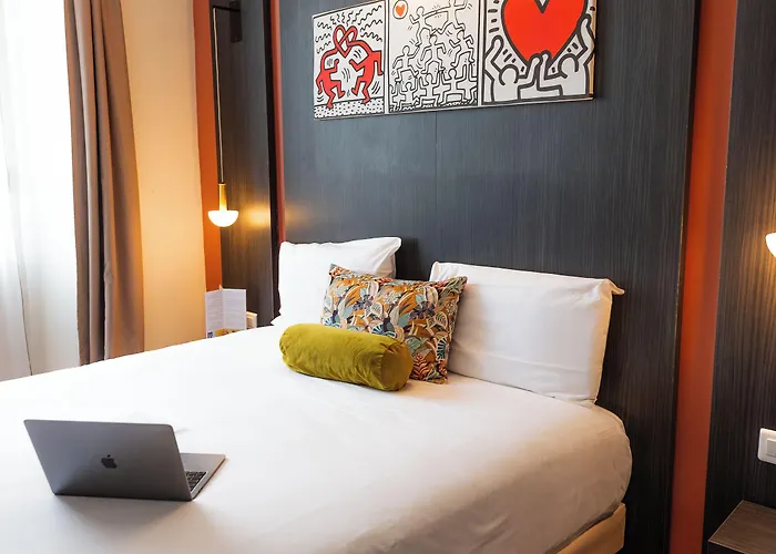 Le Seize, Centre מלון