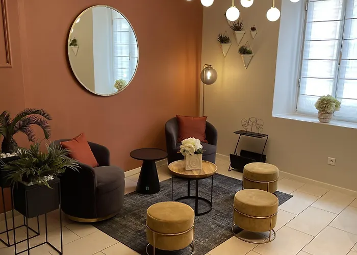 Le Seize, Centre מלון 3*