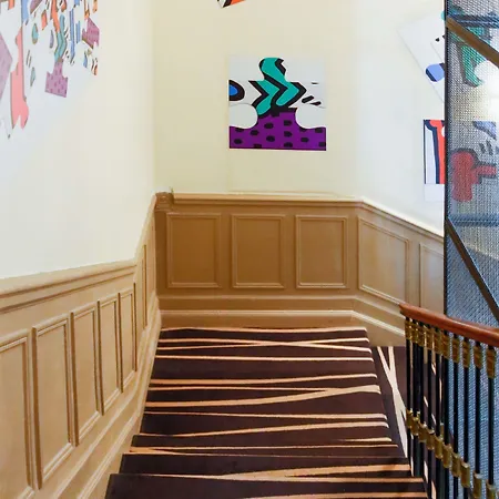 Le Seize, Centre Hotel 3*