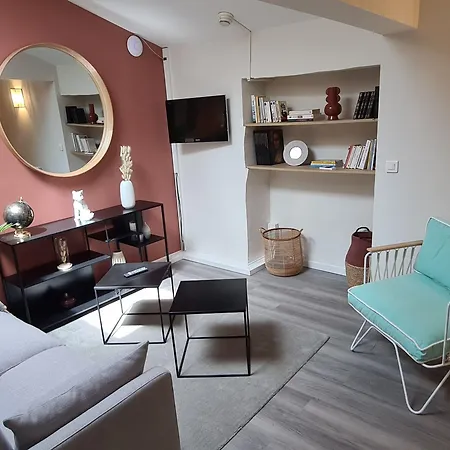 Le Seize, Centre Hotel 3*